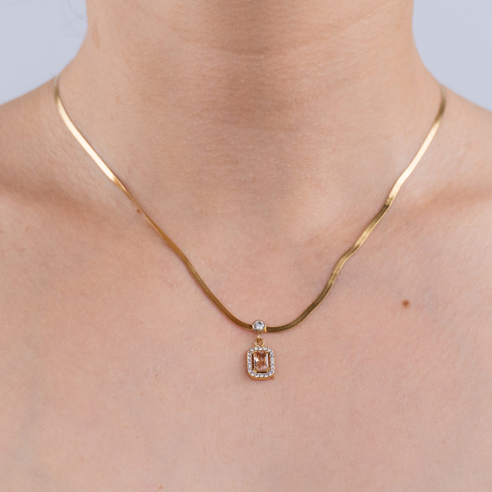 COLLIER FLAMBOYANT